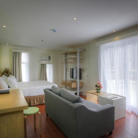 Fersal Hotel Makati Avenue San Pedro Makati Eksteriør billede