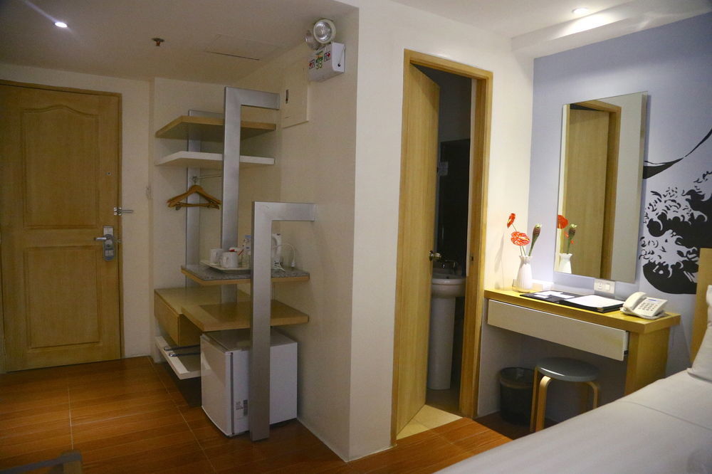 Fersal Hotel Makati Avenue San Pedro Makati Eksteriør billede